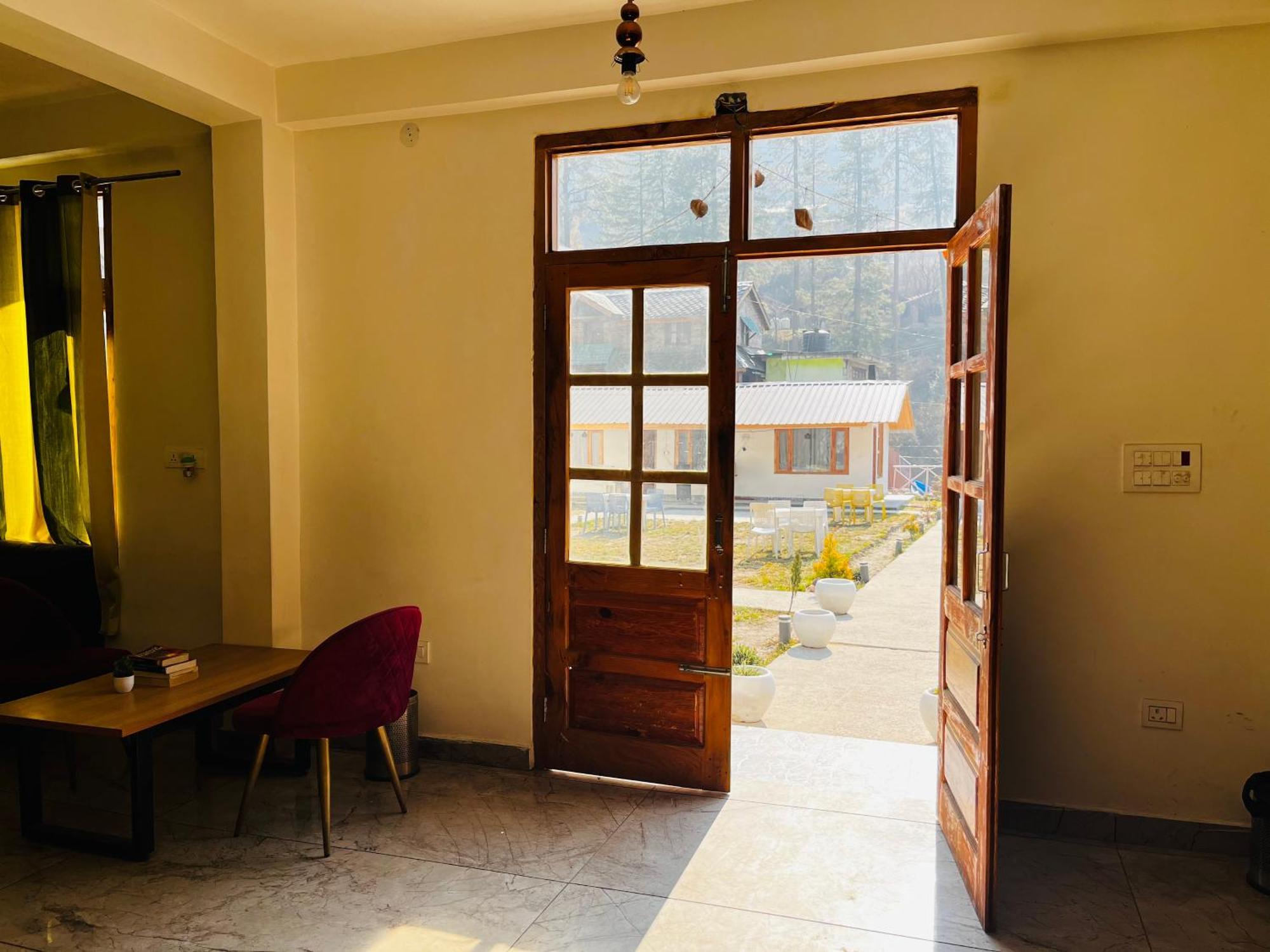 Hotel Adinova Kasol Zewnętrze zdjęcie