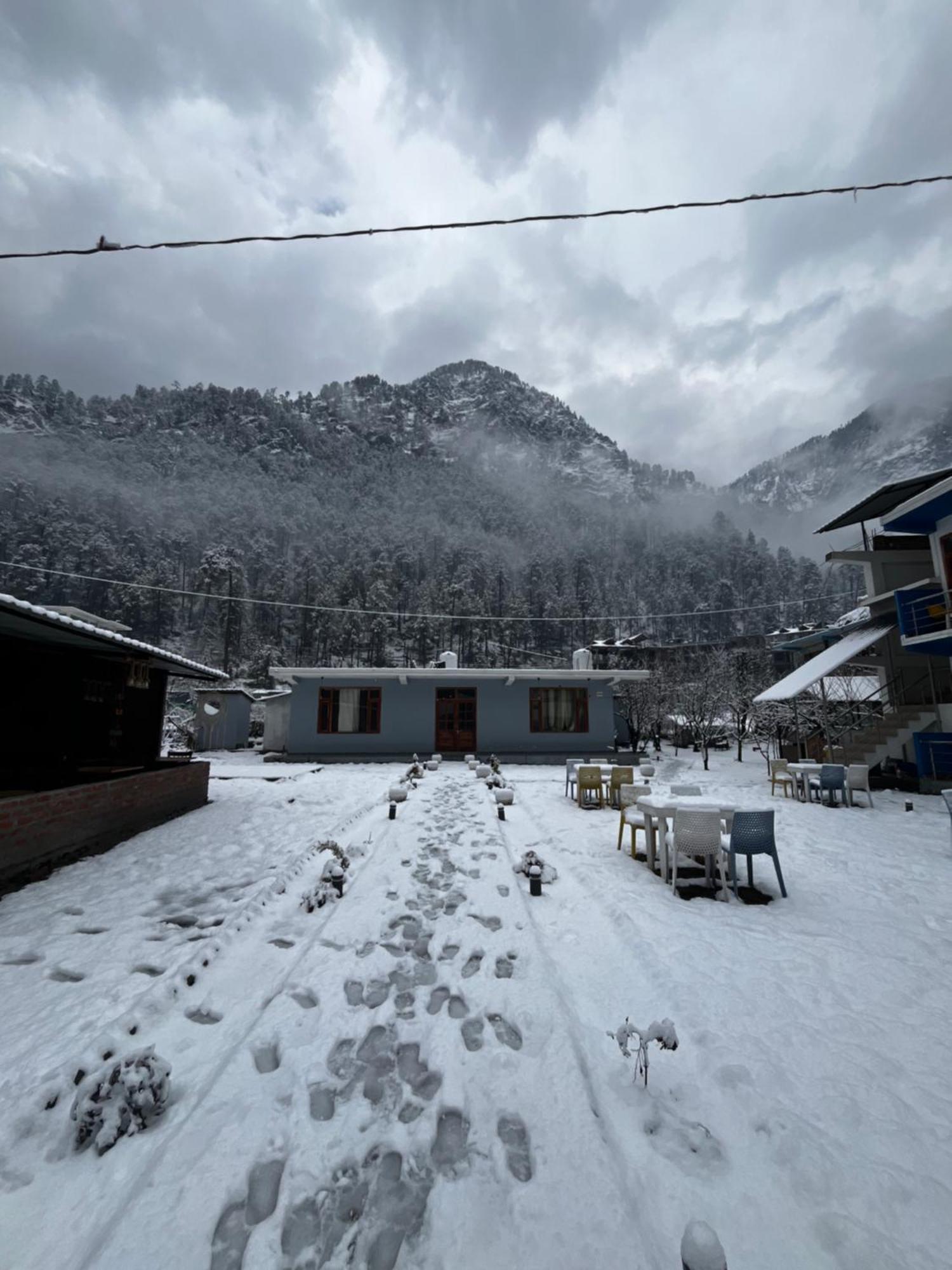 Hotel Adinova Kasol Zewnętrze zdjęcie